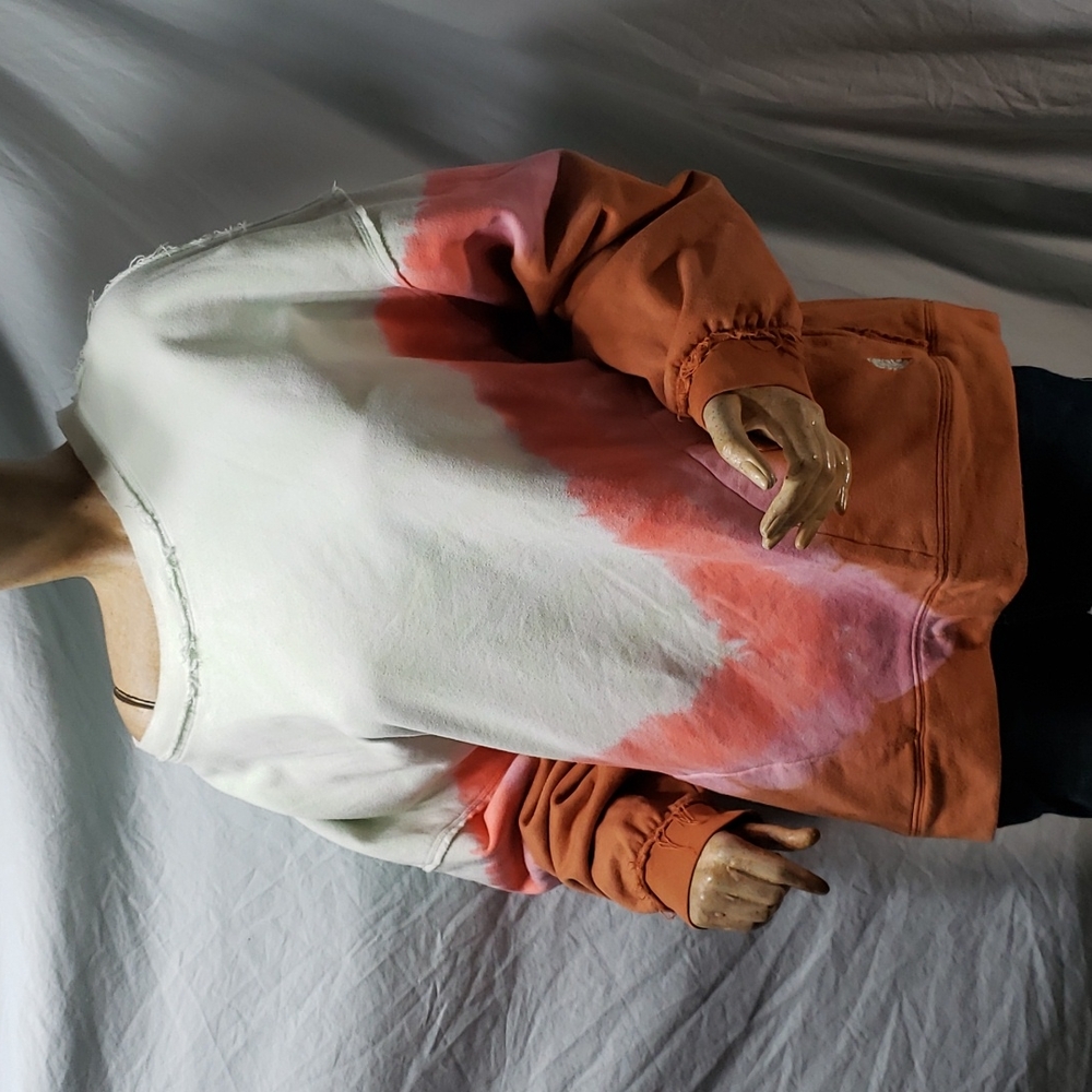 Free People Ombre Tie-Dye Metti Crew in Neon Coral Chevron Size Large